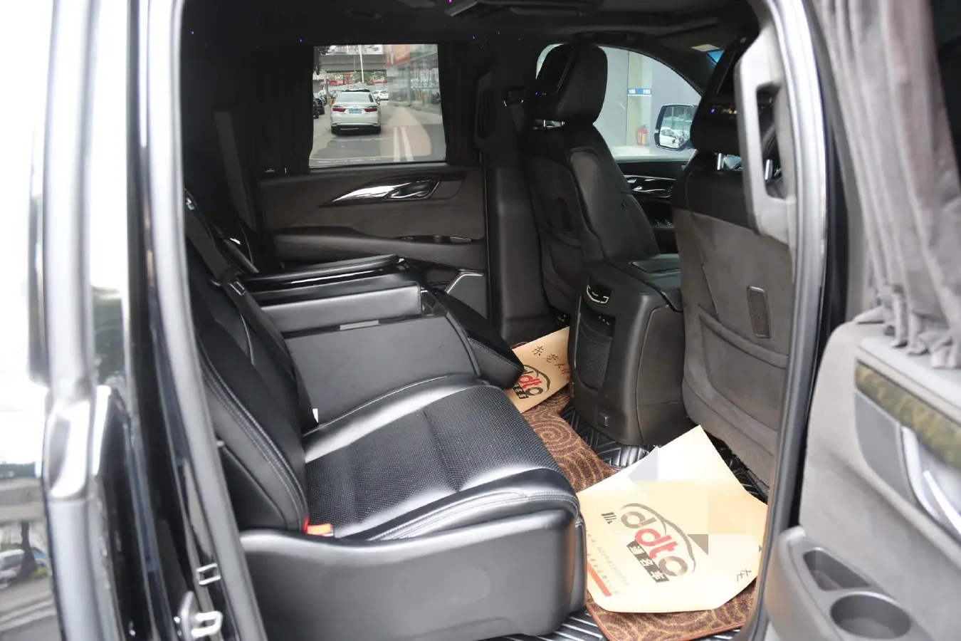 2017 Cadillac ESCALADE 6.2L 426HP V8 8AT,autocango,china used car exporter,china ev exporter,chinese used car exporter,chinese used ev exporter