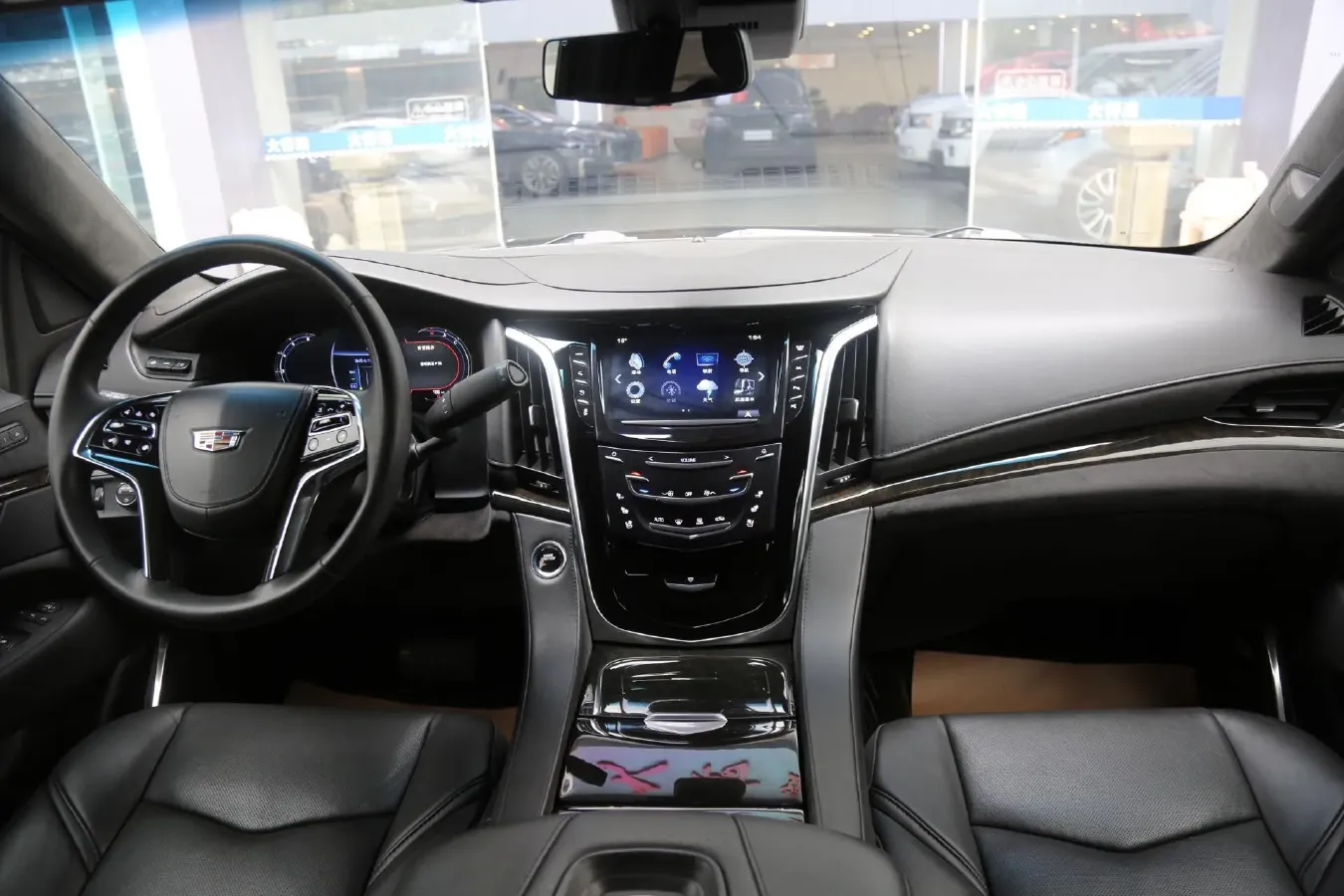 2017 Cadillac ESCALADE 6.2L 426HP V8 8AT,autocango,china used car exporter,china ev exporter,chinese used car exporter,chinese used ev exporter