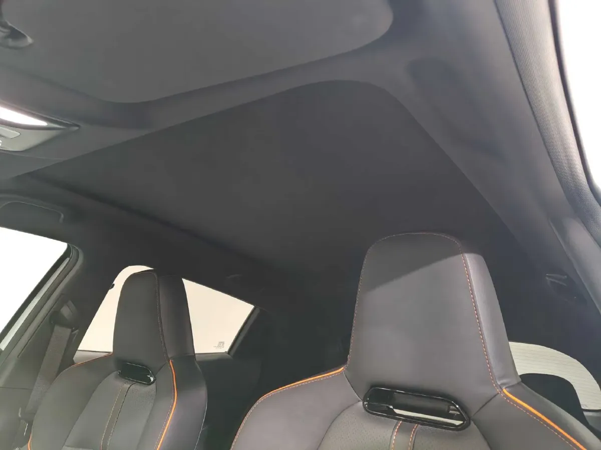 2022 ChangAn UNI-T 1.5T 188HP L4 7DCT,autocango,china used car exporter,china ev exporter,chinese used car exporter,chinese used ev exporter