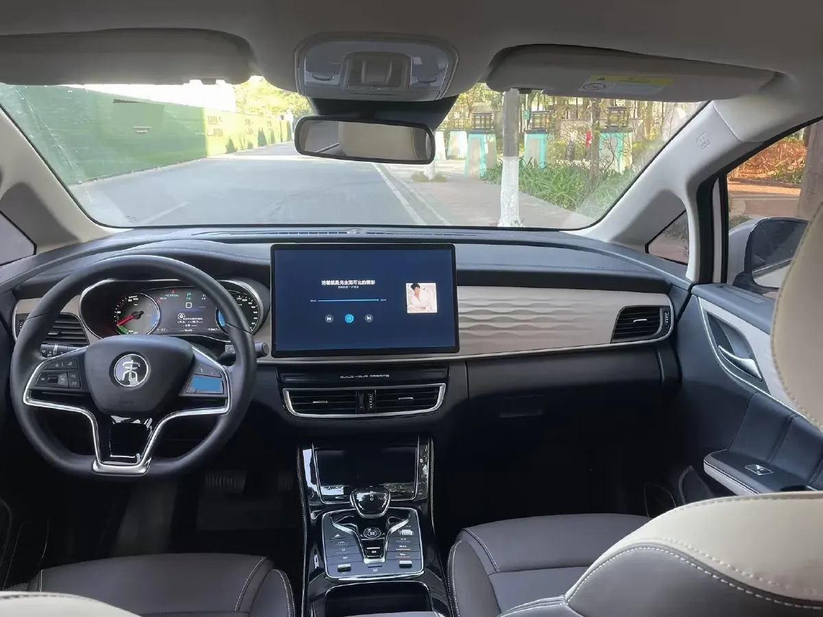 2022 Skyworth HT-i 1.5L 110HP L4 E-CVT PHEV 21.68KWH,autocango,china used car exporter,china ev exporter,chinese used car exporter,chinese used ev exporter