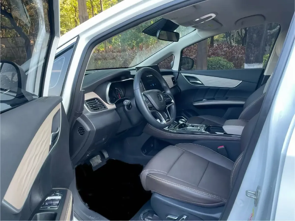 2022 Skyworth HT-i 1.5L 110HP L4 E-CVT PHEV 21.68KWH,autocango,china used car exporter,china ev exporter,chinese used car exporter,chinese used ev exporter