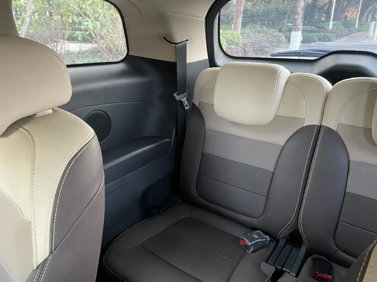 2022 Skyworth HT-i 1.5L 110HP L4 E-CVT PHEV 21.68KWH,autocango,china used car exporter,china ev exporter,chinese used car exporter,chinese used ev exporter