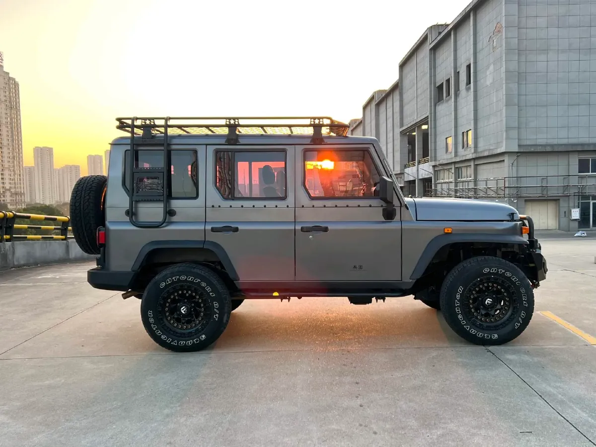 2023 BAW 212 2.4T 211HP L4 6MT,autocango,china used car exporter,china ev exporter,chinese used car exporter,chinese used ev exporter