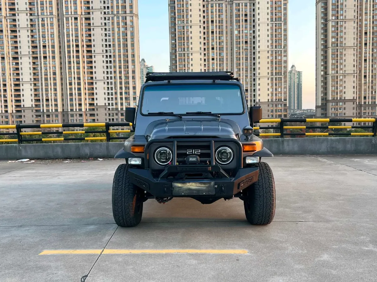 2023 BAW 212 2.4T 211HP L4 6MT,autocango,china used car exporter,china ev exporter,chinese used car exporter,chinese used ev exporter