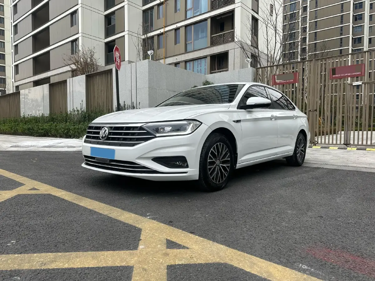 2021 Volkswagen Sagitar 1.4T 150HP L4 7DCT