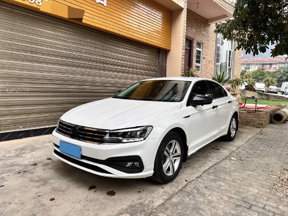 2019 Volkswagen T-Cross 1.4T 150HP L4 7DCT