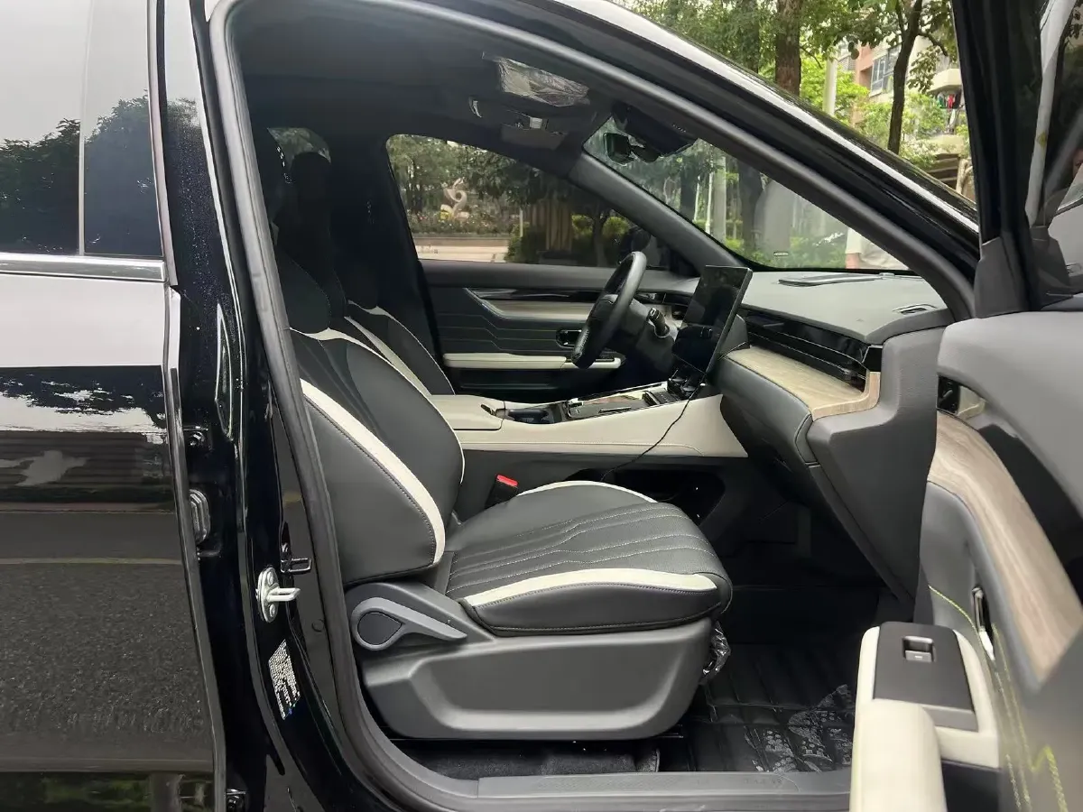 2024 Jetour ShanHai L6 1.5T 156HP L4 1DHT PHEV 19.43KWH,autocango,china used car exporter,china ev exporter,chinese used car exporter,chinese used ev exporter