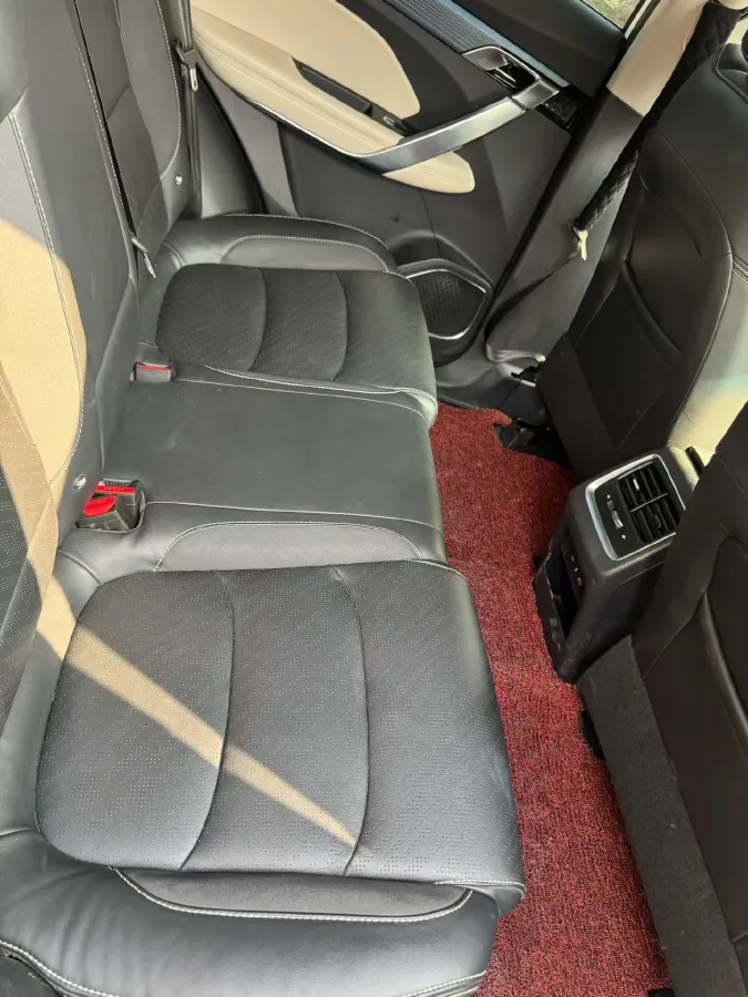 2022 Geely Azkarra 1.8T 184HP L4 7DCT,autocango,china used car exporter,china ev exporter,chinese used car exporter,chinese used ev exporter