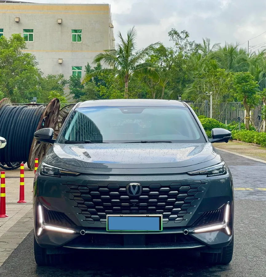 2023 ChangAn UNI-K iDD 1.5T 170HP L4 6TCT PHEV 28.39KWH,autocango,china used car exporter,china ev exporter,chinese used car exporter,chinese used ev exporter