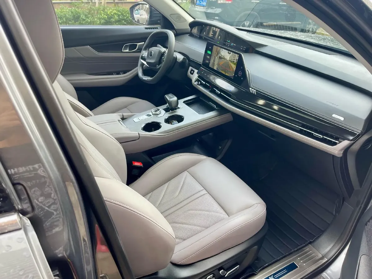 2023 ChangAn UNI-K iDD 1.5T 170HP L4 6TCT PHEV 28.39KWH,autocango,china used car exporter,china ev exporter,chinese used car exporter,chinese used ev exporter