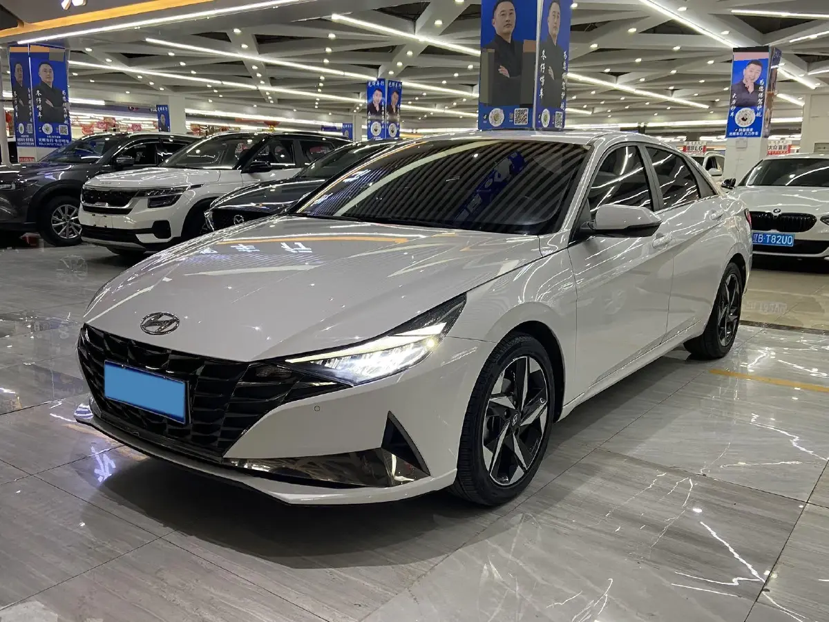 2021 Hyundai Elantra 1.5L 115HP L4 CVT