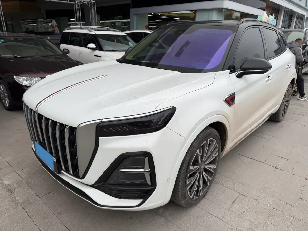 2023 HongQi HS5 2.0T 252HP L4 8AT