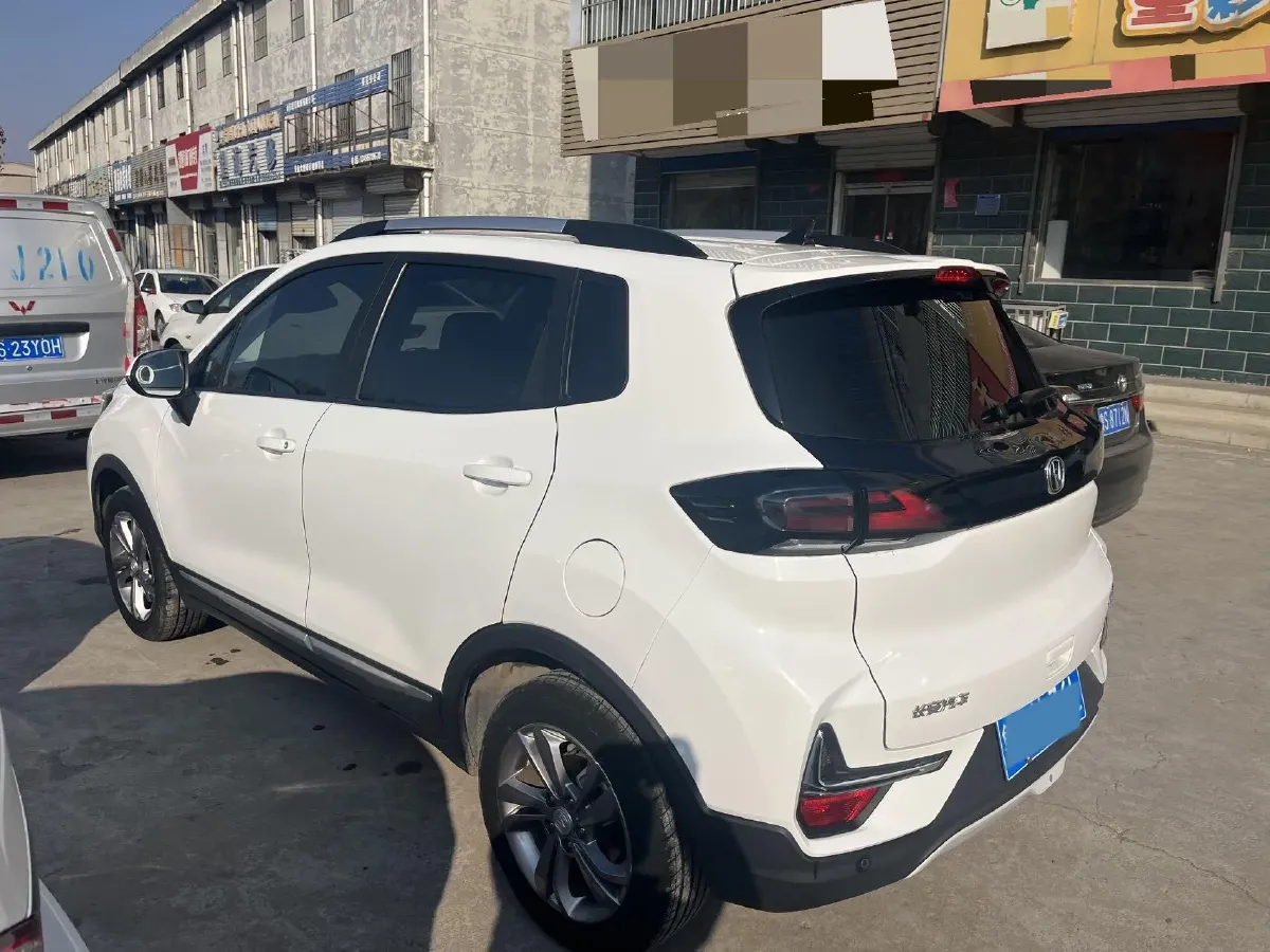 2021 ChangAn CS15 1.5L 107HP L4 5DCT,autocango,china used car exporter,china ev exporter,chinese used car exporter,chinese used ev exporter