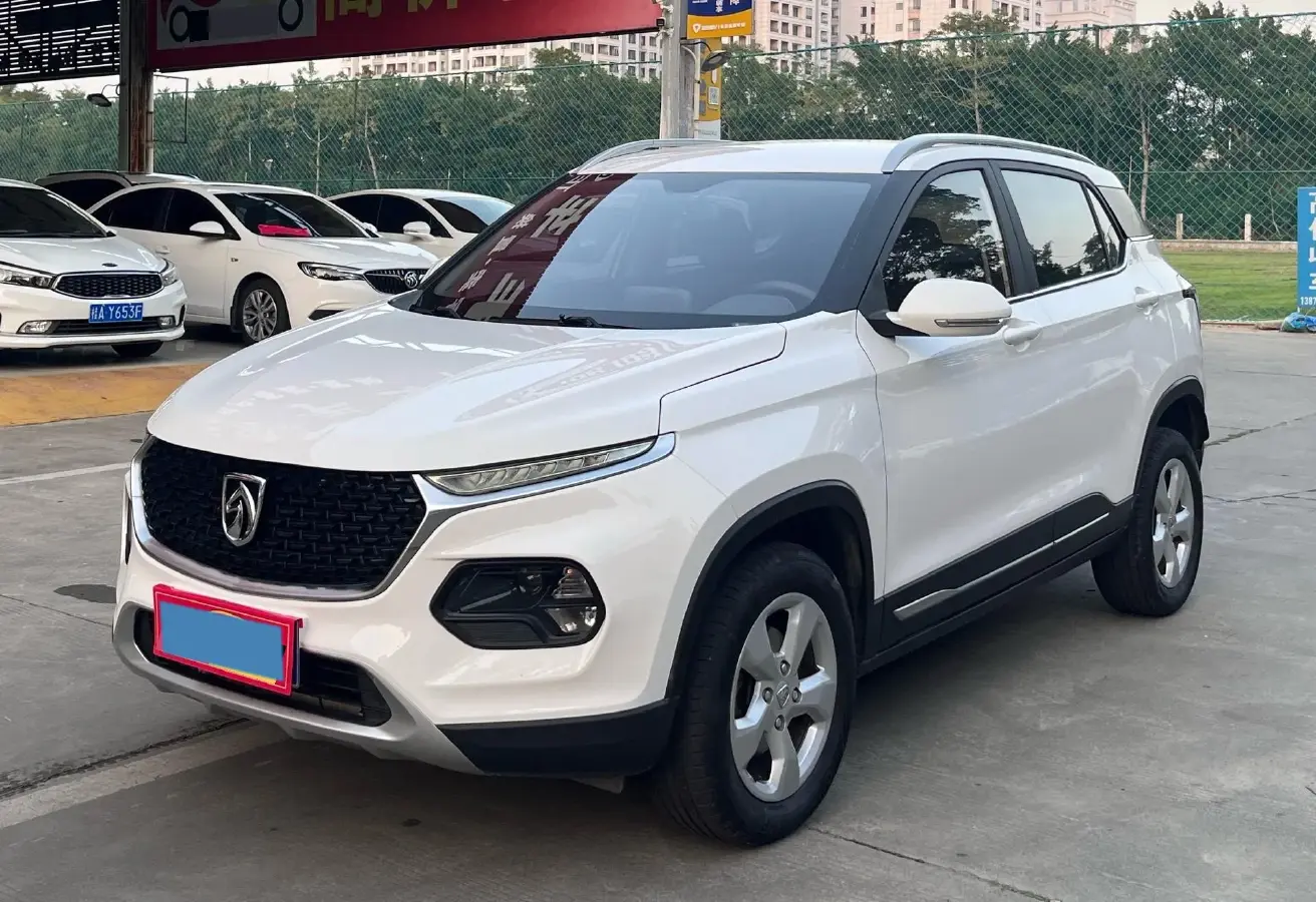 2019 BaoJun 730 1.5L 105HP L4 6MT
