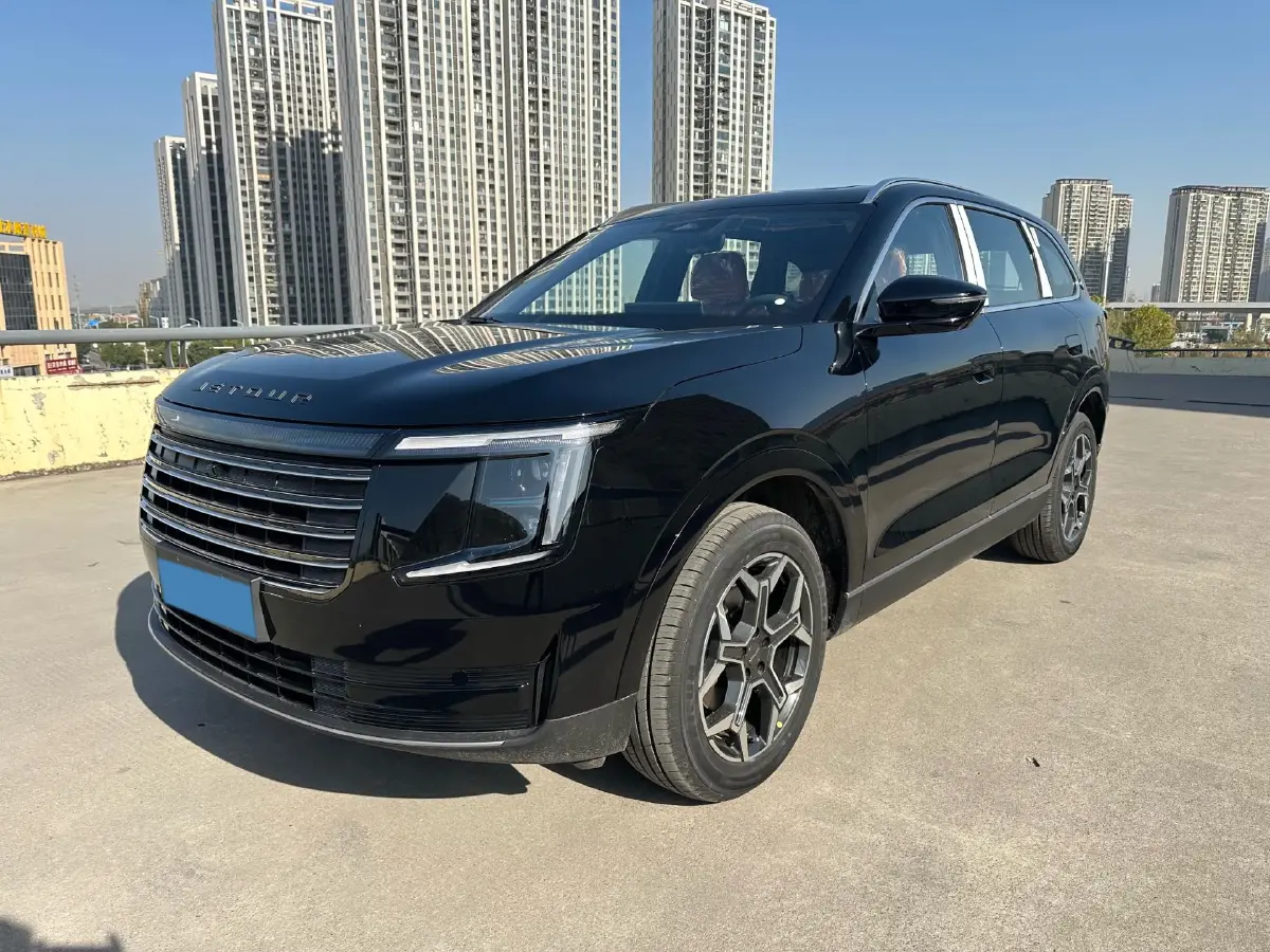 2025 Jetour Traveller 1.5T 184HP L4 7DCT