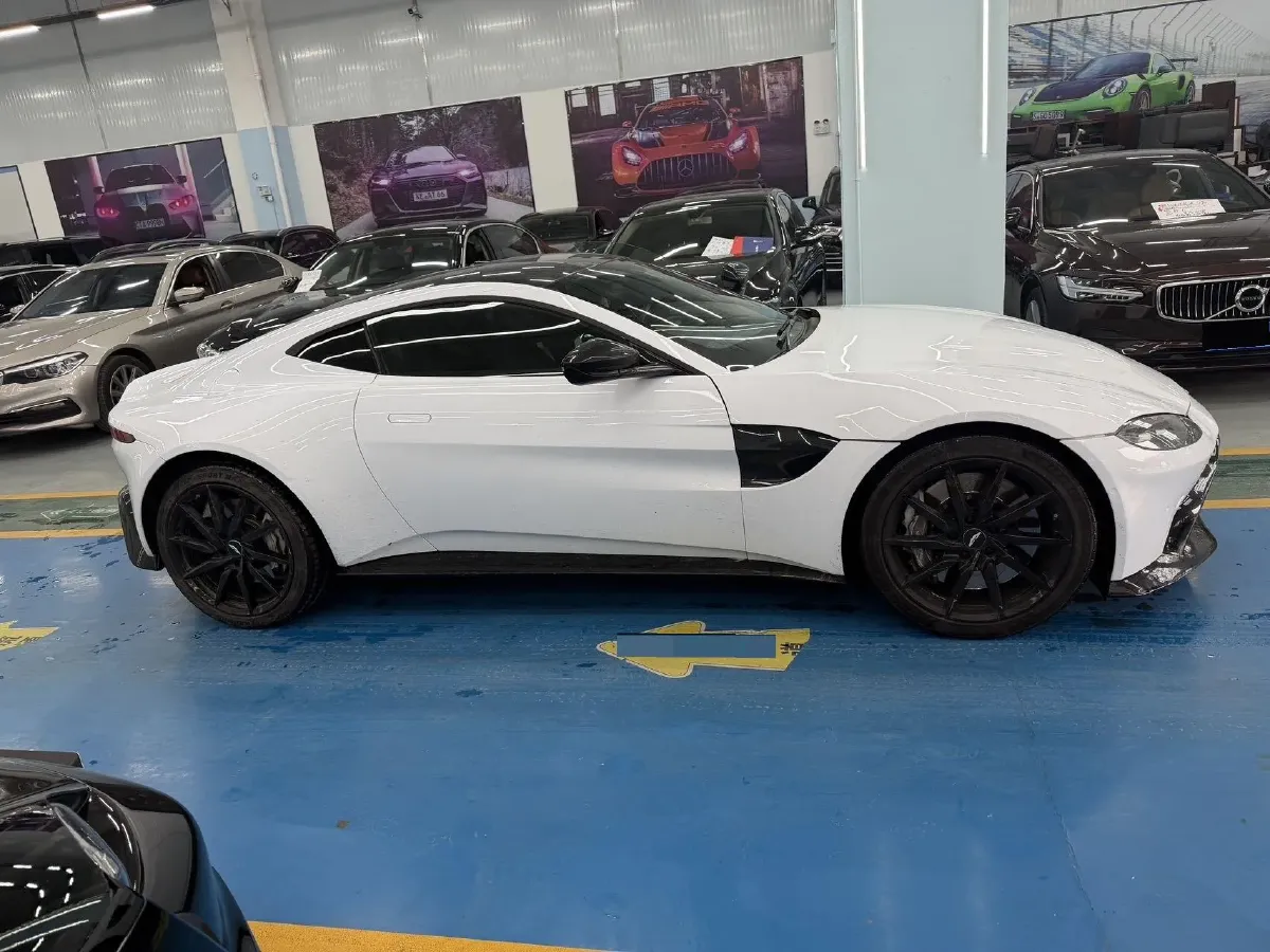2018 Aston Martin V8 Vantage 4.0T 510HP V8 8AT,autocango,china used car exporter,china ev exporter,chinese used car exporter,chinese used ev exporter