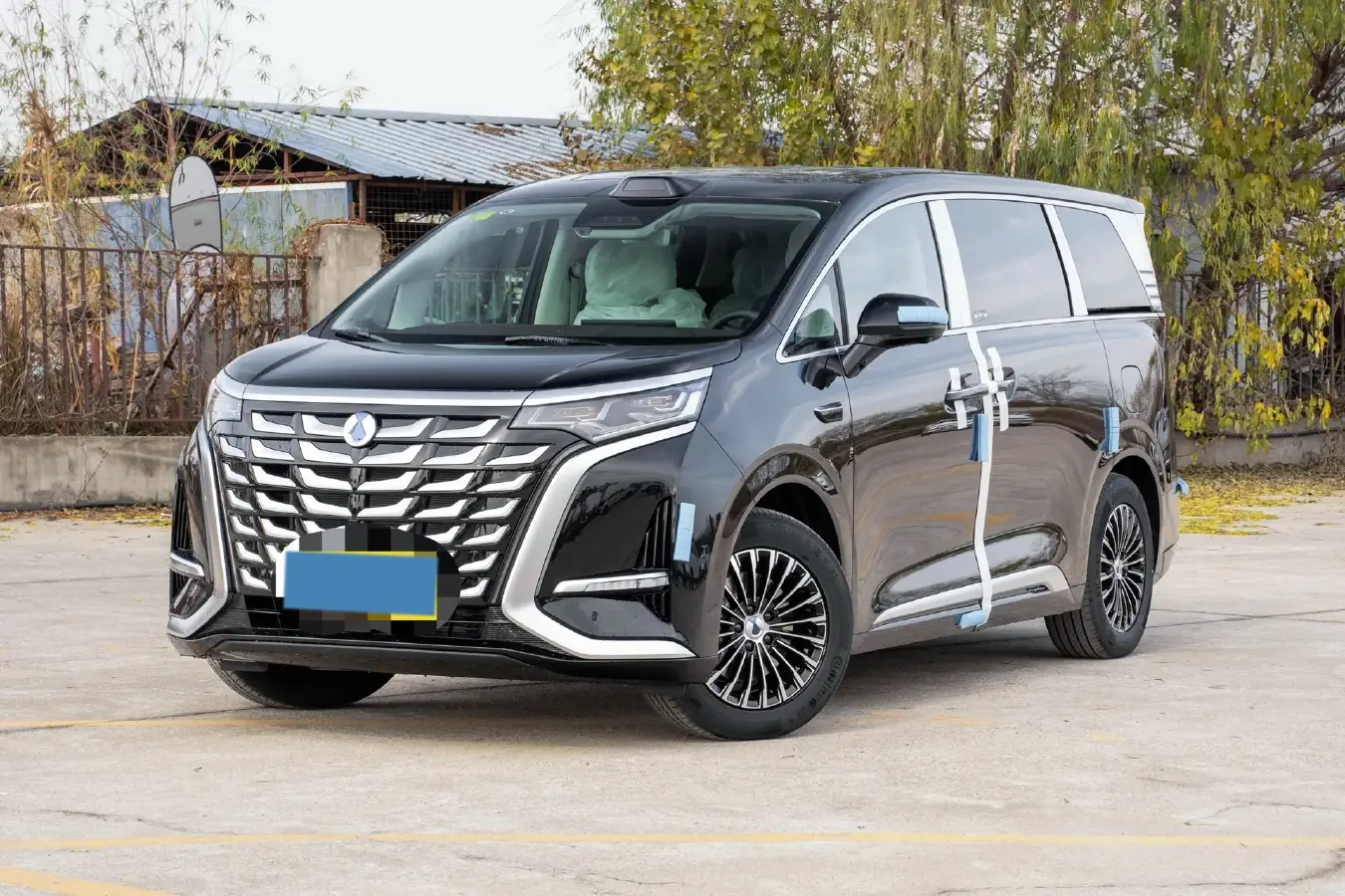 2025 Denza D9 1.5T 156HP L4 E-CVT PHEV 40KWH