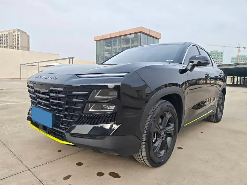 2025 Jetour DASHING 1.5T 156HP L4 6DCT