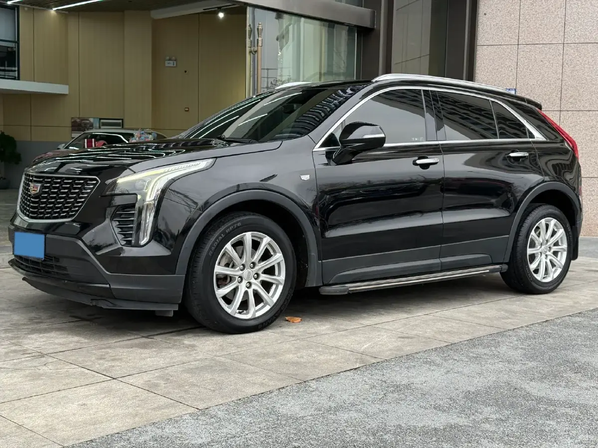 2020 Cadillac XT4 2.0T 241HP L4 9AT