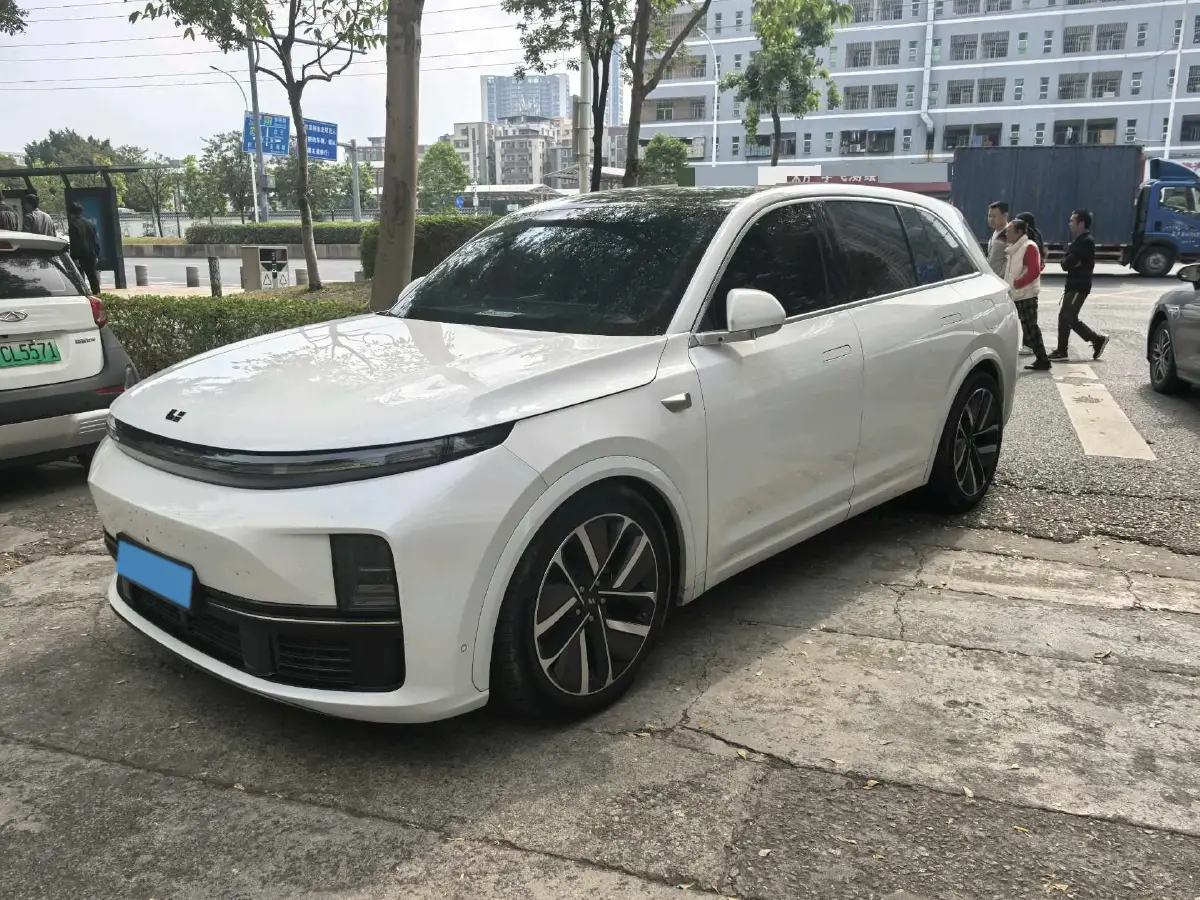 2023 Li L7 Range Extended 154HP REEV 40.9KWH