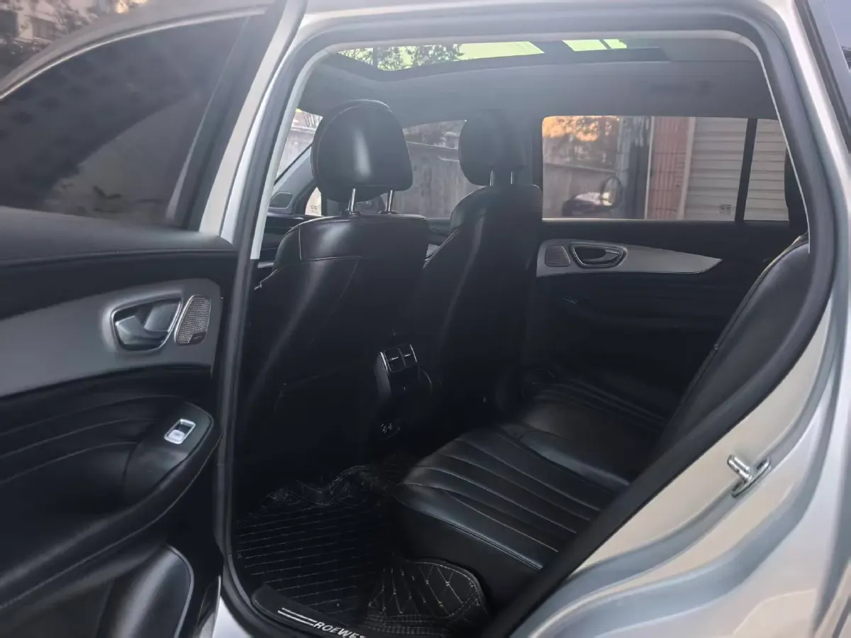 2020 Roewe RX5 eMAX 1.5T 169HP L4 AMT PHEV 16.6KWH,autocango,china used car exporter,china ev exporter,chinese used car exporter,chinese used ev exporter