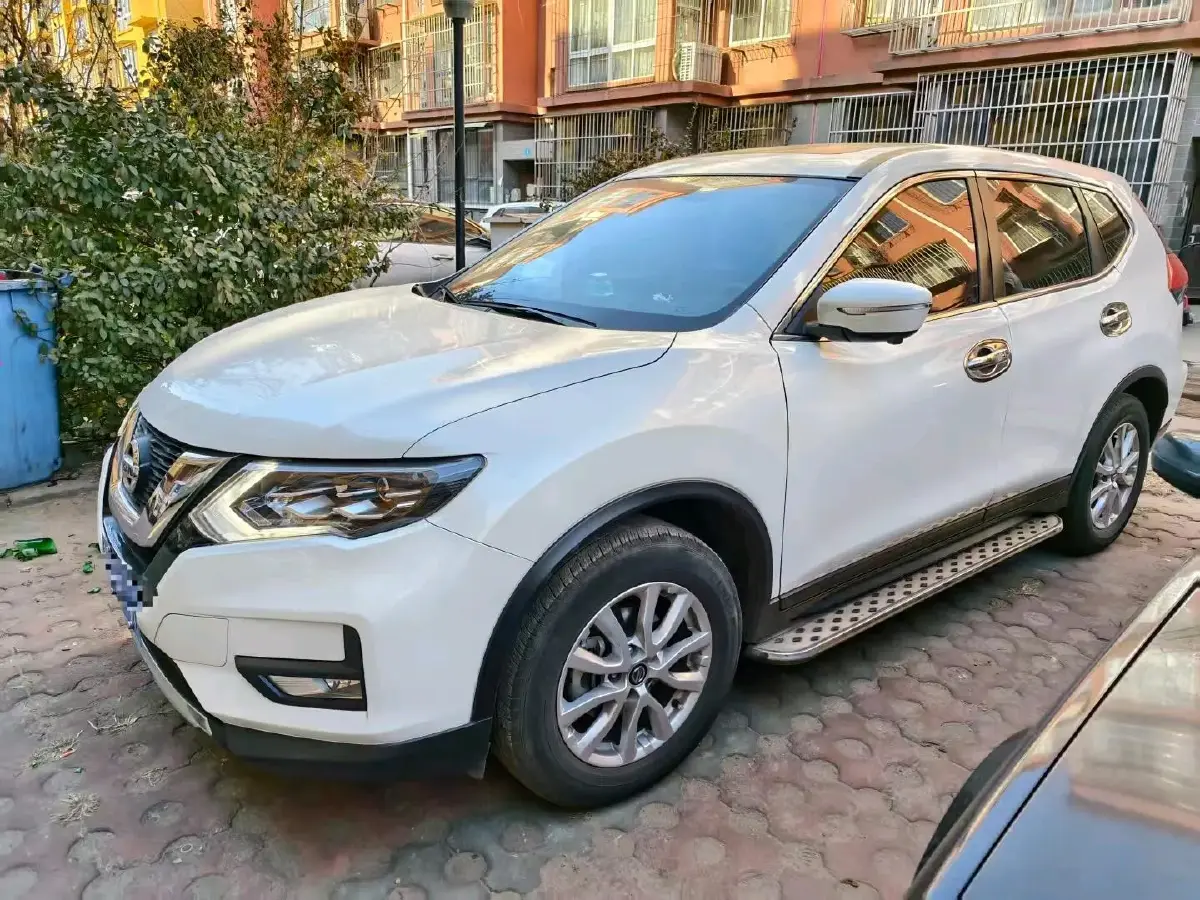 2023 Nissan X-Trail 2.0L 151HP L4 CVT