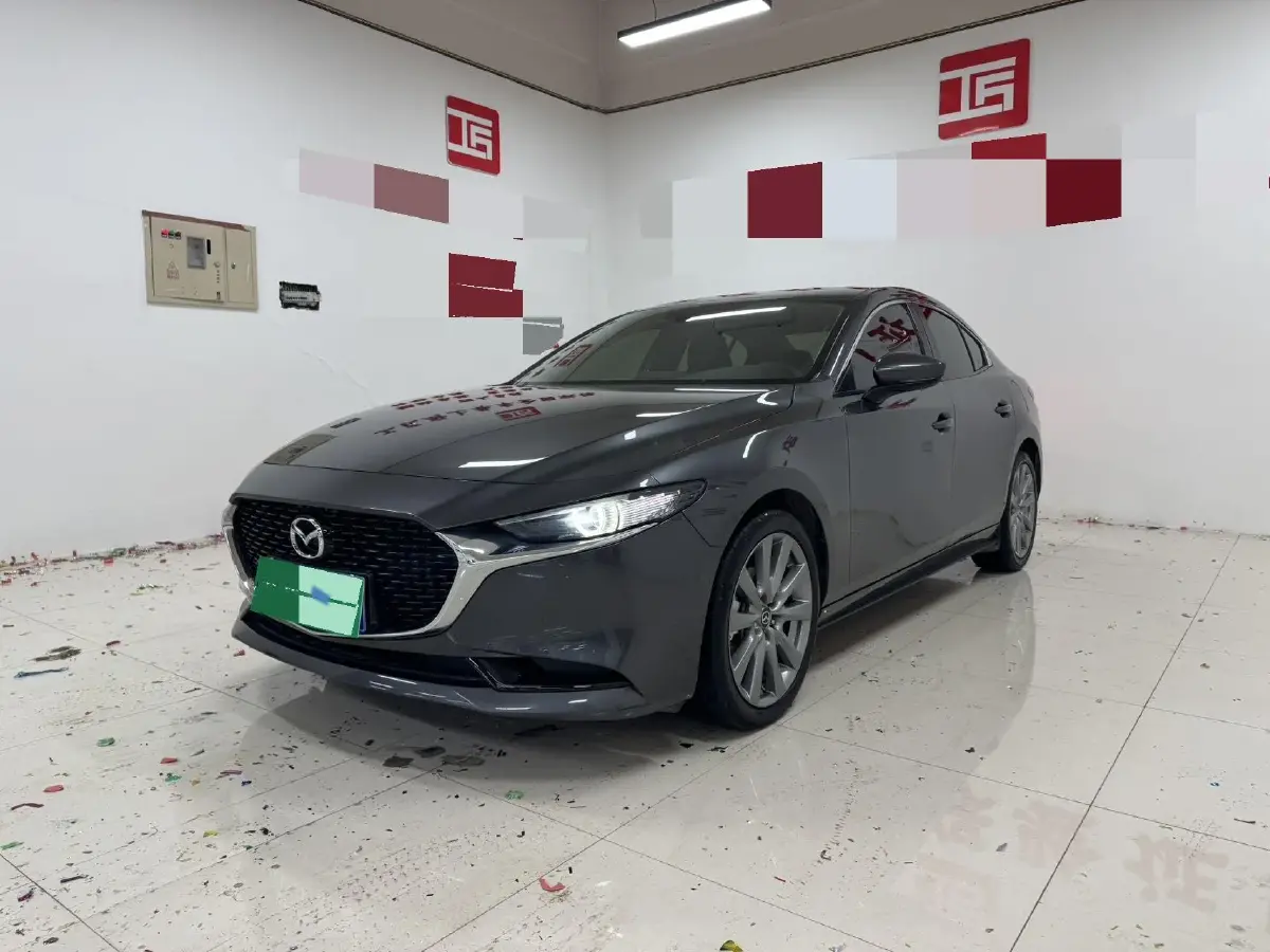 2022 Mazda 3 Axela 2.0L 158HP L4 6AT