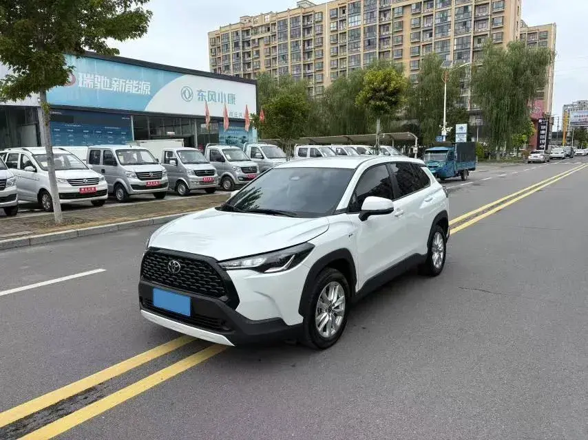 2024 Toyota Corolla Cross 2.0L 152HP L4 E-CVT Hybrid