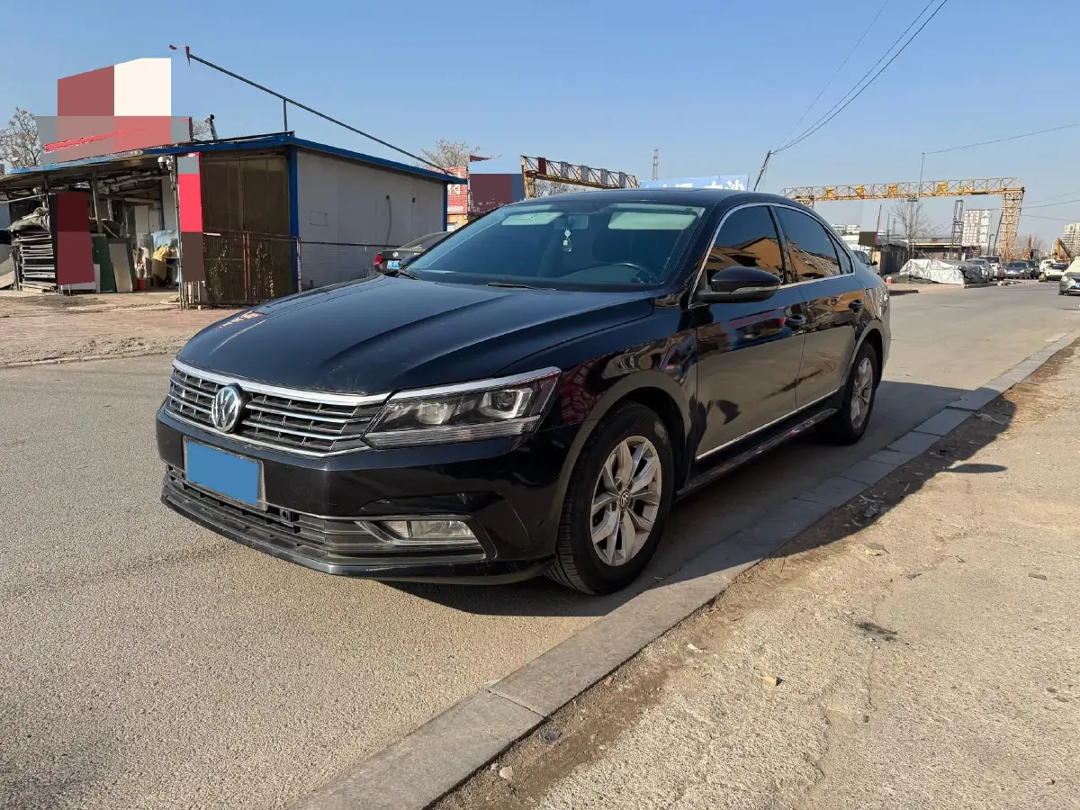 2015 Volkswagen Passat 1.8T 160HP L4 6AT