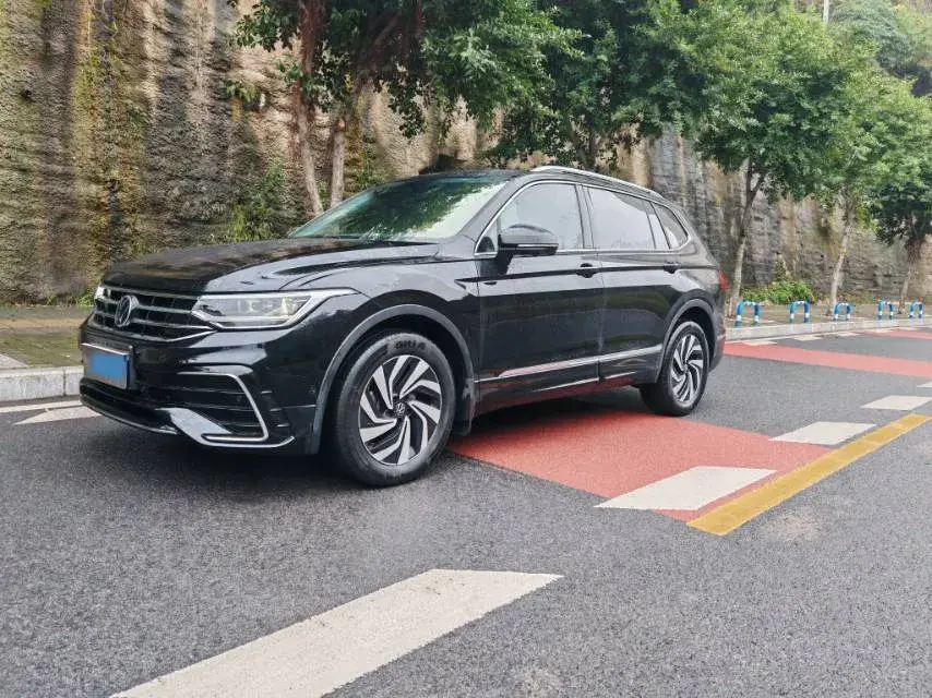 2024 Volkswagen Tiguan L 2.0T 186HP L4 7DCT