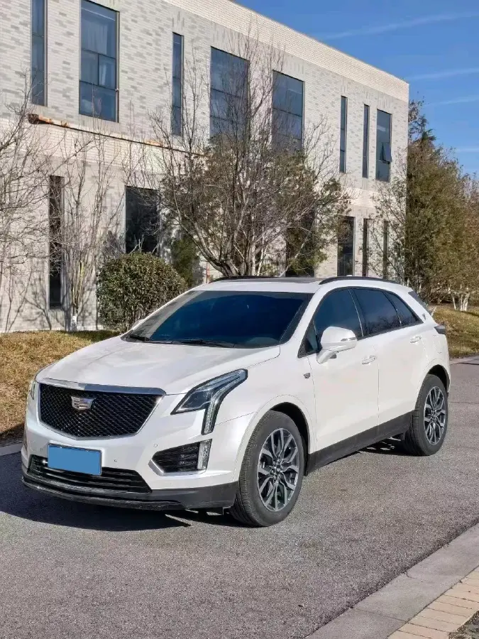 2023 Cadillac XT5 2.0T 237HP L4 9AT