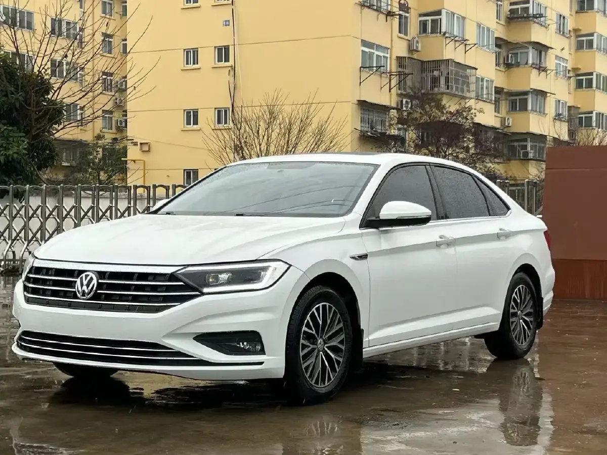 2021 Volkswagen Sagitar 1.4T 150HP L4 7DCT