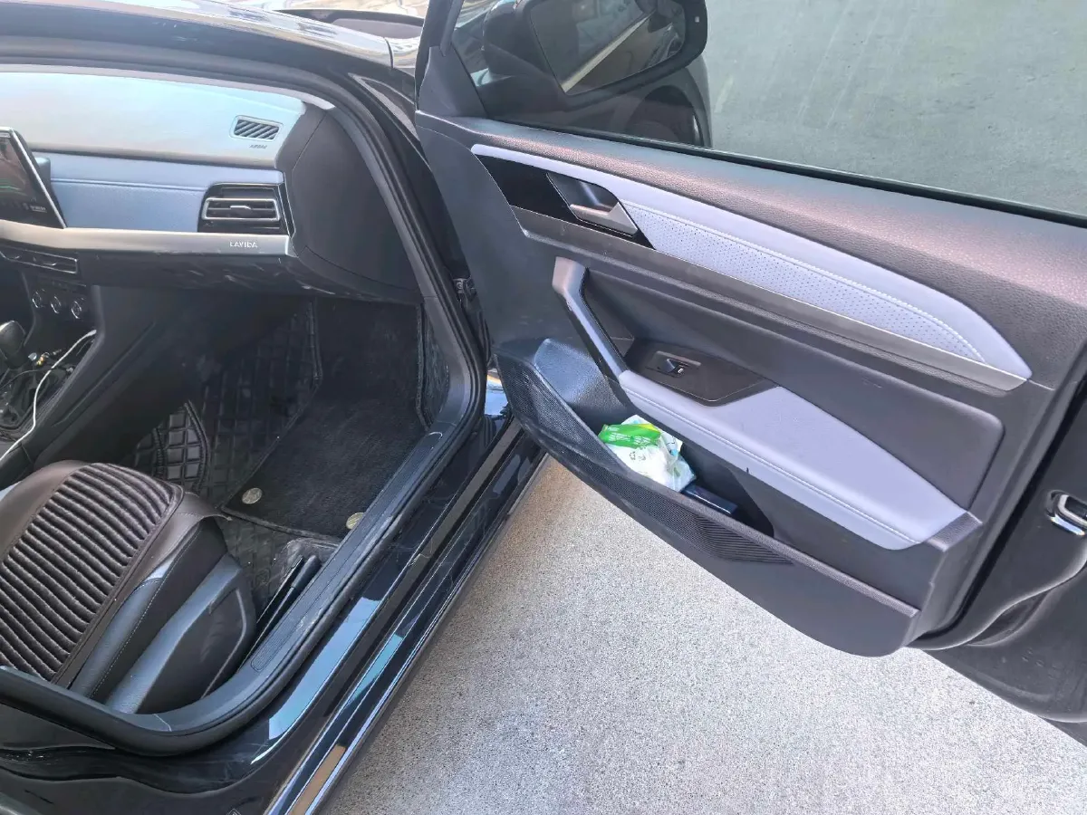 2024 Volkswagen Lavida 1.5L 110HP L4 6AT,autocango,china used car exporter,china ev exporter,chinese used car exporter,chinese used ev exporter