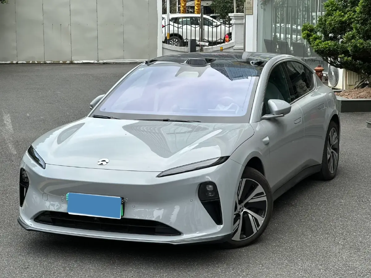 2024 NIO ET5 BEV 75KWH