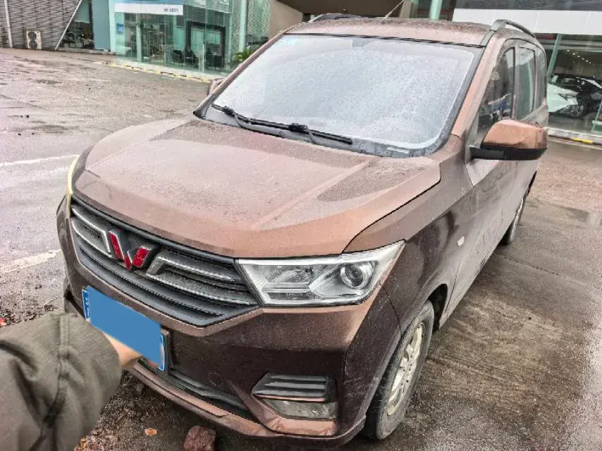 2019 WuLing HongGuang 1.5L 99HP L4 6MT