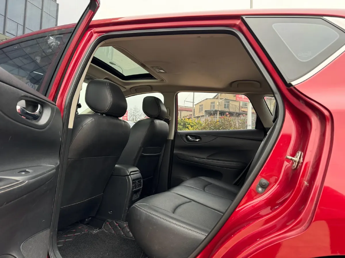 2021 Nissan Tiida 1.6L 122HP L4 CVT,autocango,china used car exporter,china ev exporter,chinese used car exporter,chinese used ev exporter