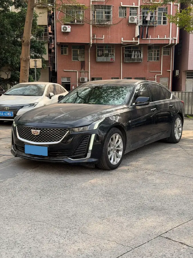 2021 Cadillac CT5 2.0T 237HP L4 10AT