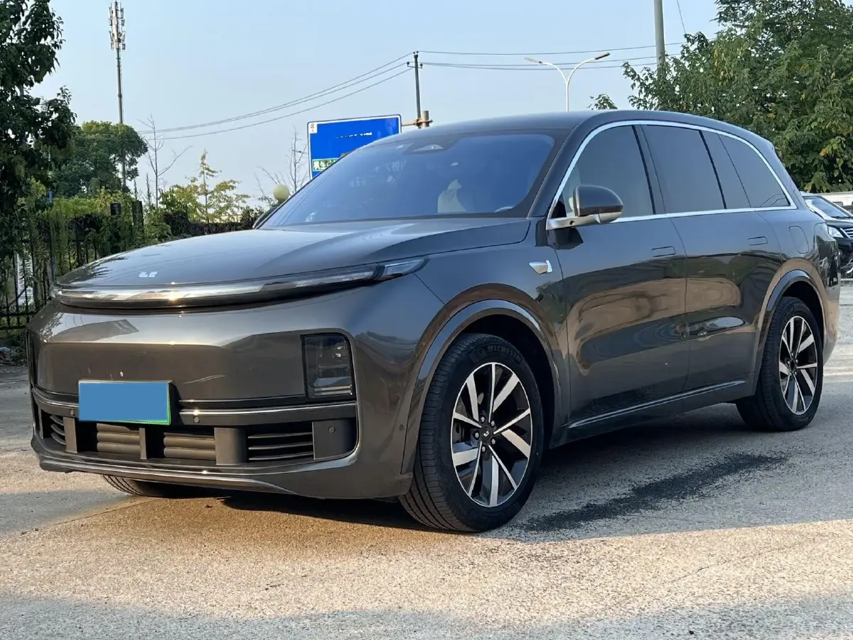 2023 Li L8 Range Extended 154HP REEV 40.9KWH