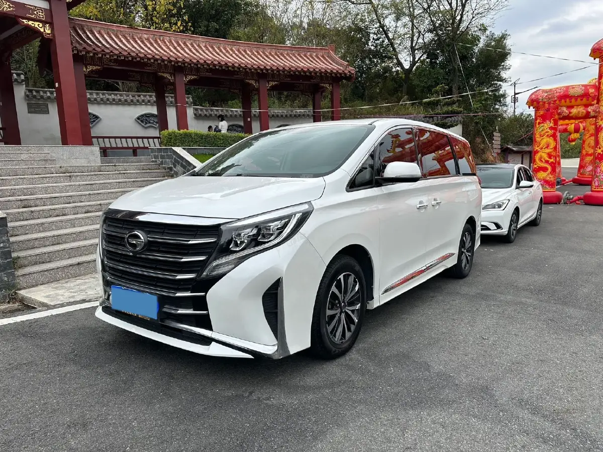 2021 GAC Trumpchi M8 2.0T 252HP L4 8AT