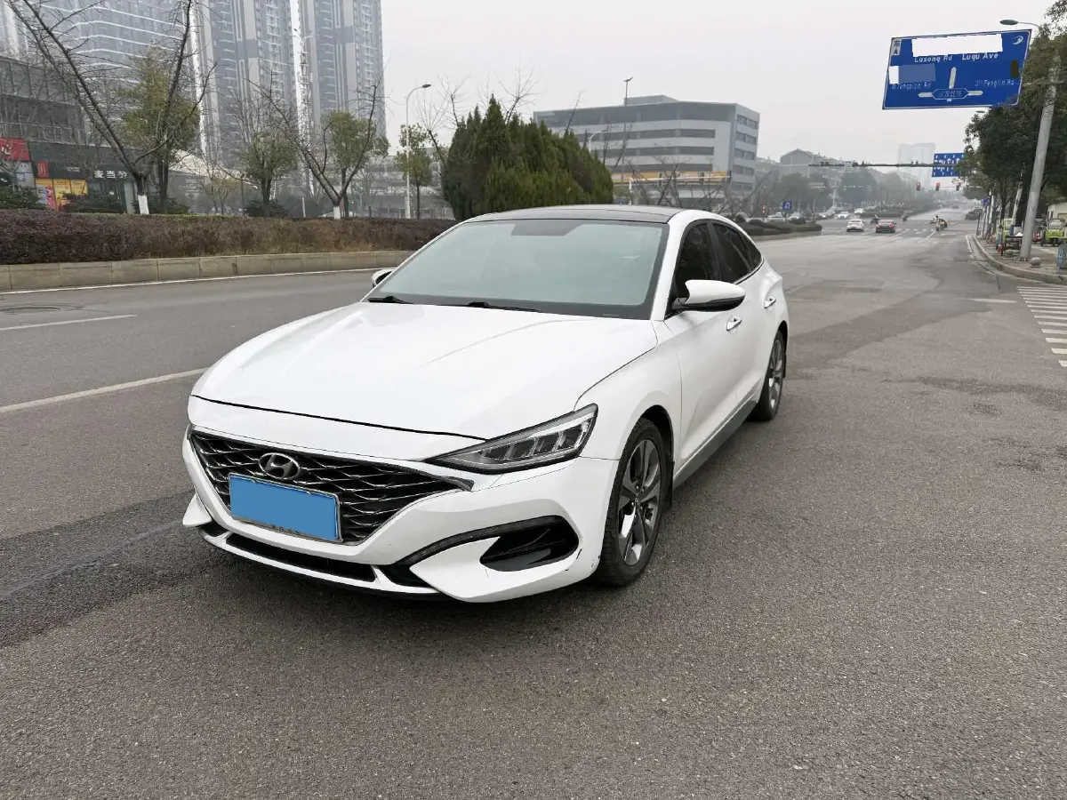 2019 Hyundai La Festa 1.6T 204HP L4 7DCT