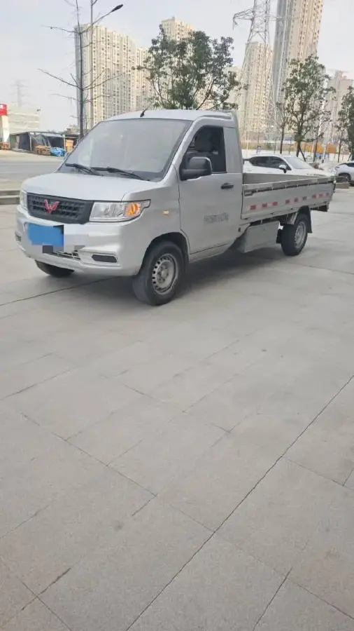 2021 WuLing RongGuang New Truck 1.8L 125HP L4 5MT