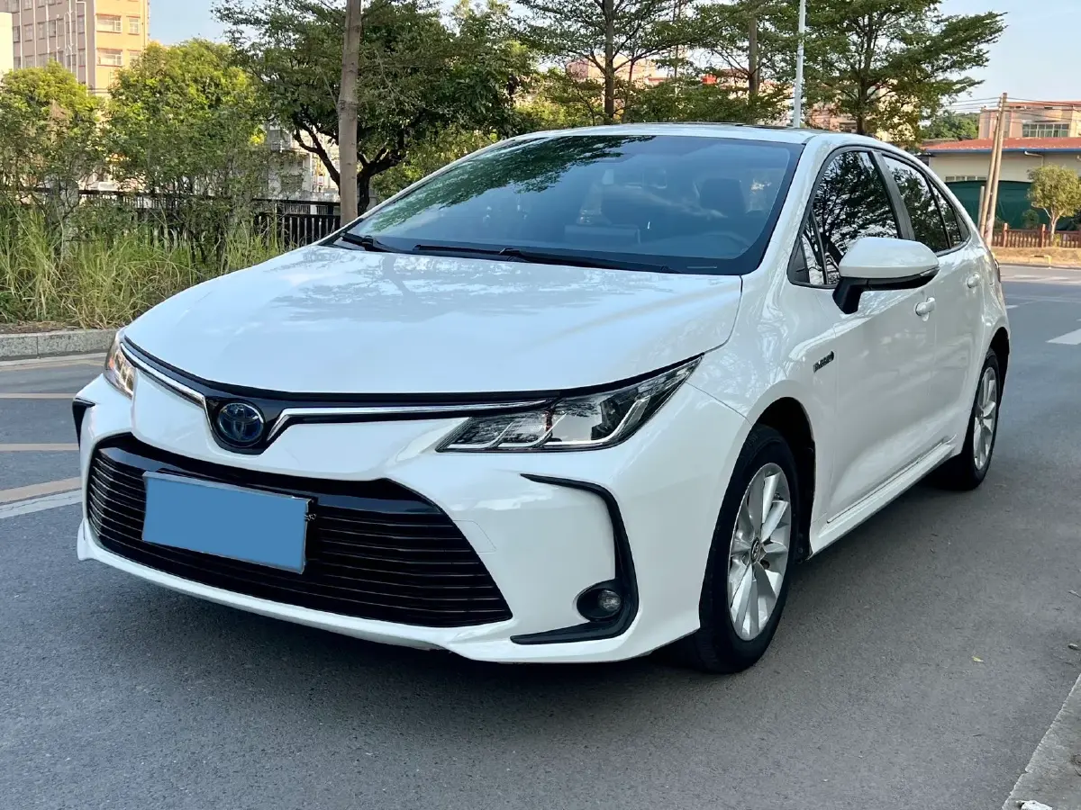 2021 Toyota Corolla 1.8L 98HP L4 E-CVT Hybrid