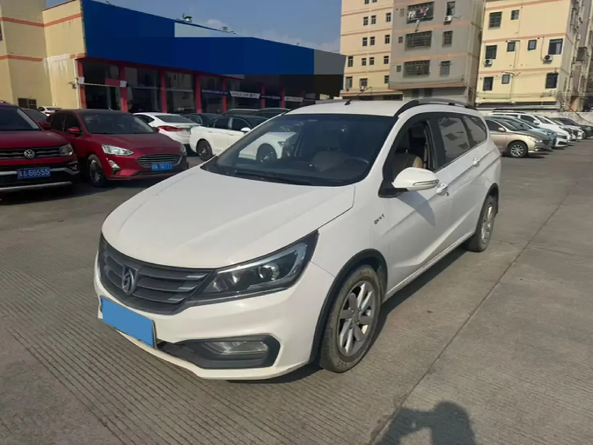 2017 BaoJun 310W 1.5L 112HP L4 6MT