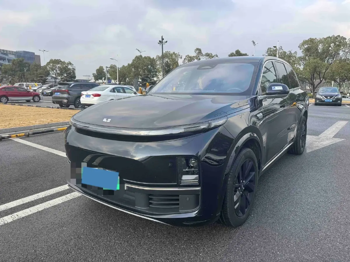 2023 Li L8 Range Extended 154HP REEV 40.9KWH