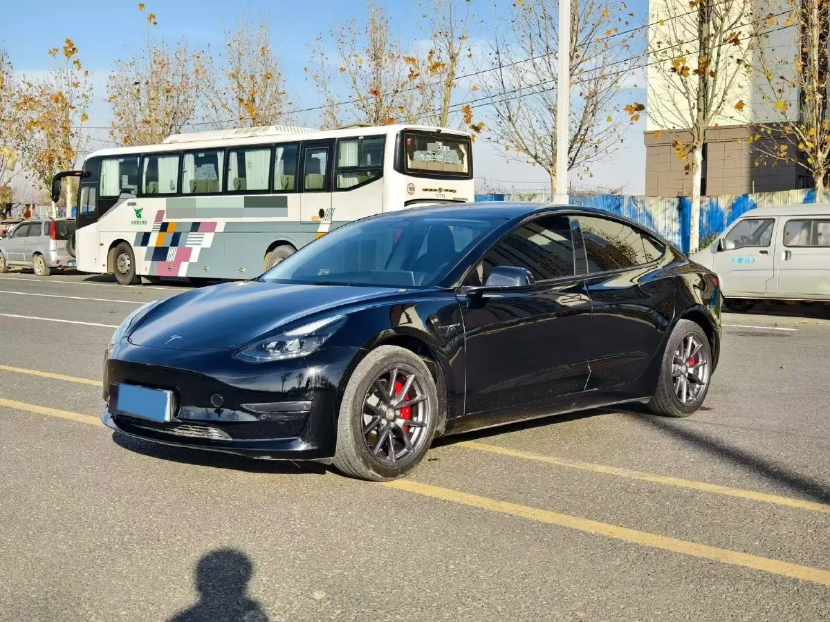 2022 Tesla Model 3 BEV 60KWH