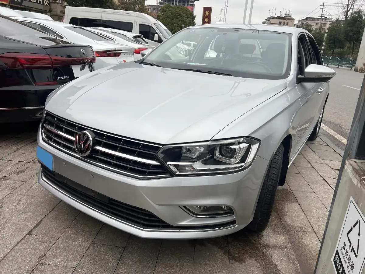 2018 Volkswagen Bora 1.5L 110HP L4 6AT