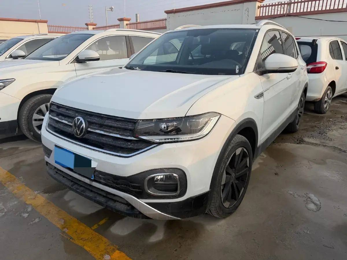 2021 Volkswagen Tacqua 1.2T 116HP L4 7DCT