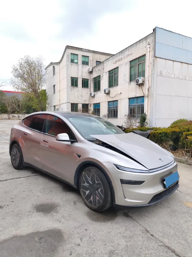 2025 Tesla Model Y L BEV,autocango,china used car exporter,china ev exporter,chinese used car exporter,chinese used ev exporter