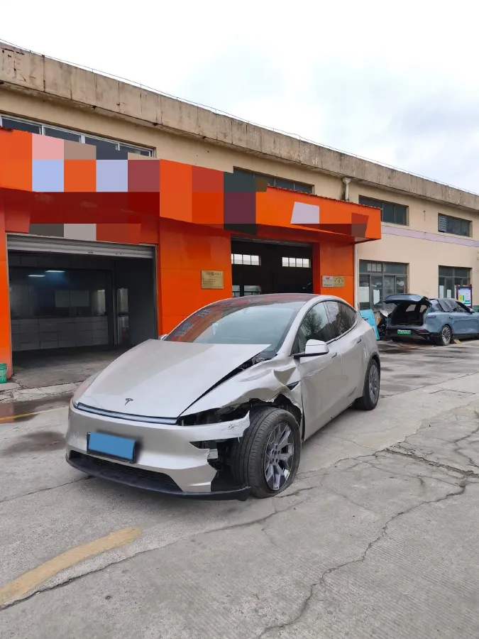 2025 Tesla Model Y L BEV,autocango,china used car exporter,china ev exporter,chinese used car exporter,chinese used ev exporter