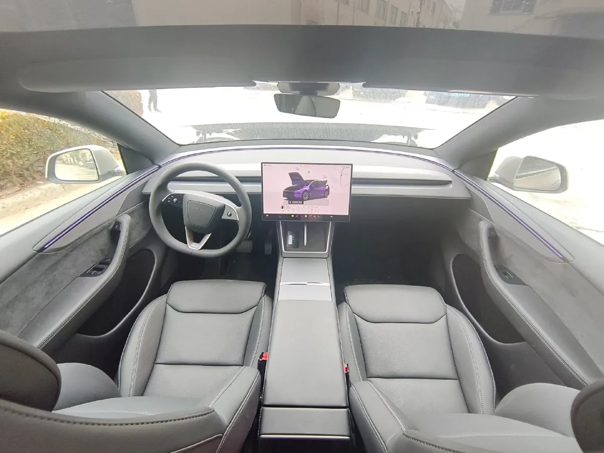 2025 Tesla Model Y L BEV,autocango,china used car exporter,china ev exporter,chinese used car exporter,chinese used ev exporter